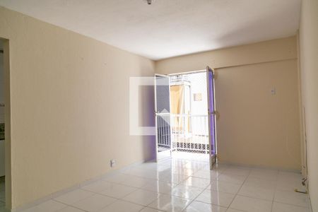 Sala de apartamento para alugar com 2 quartos, 60m² em Mutondo, São Gonçalo