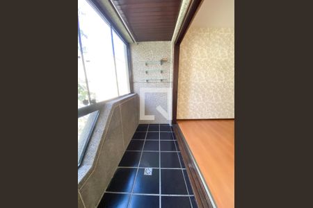 Varanda de apartamento à venda com 2 quartos, 108m² em Centro, Canoas