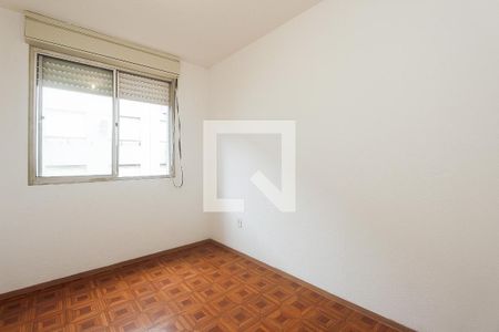 Quarto 2 de apartamento para alugar com 2 quartos, 53m² em Rubem Berta, Porto Alegre