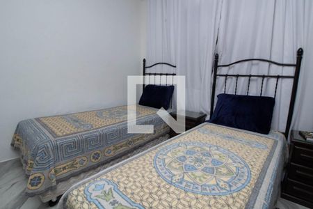 Casa para alugar com 600m², 3 quartos e 4 vagas Casa para alugar com 600m², 3 quartos e 4 vagasQuarto 2