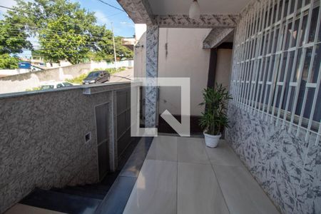 Casa para alugar com 600m², 3 quartos e 4 vagas Casa para alugar com 600m², 3 quartos e 4 vagasVaranda