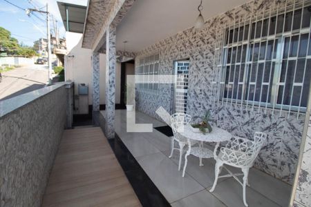 Casa para alugar com 600m², 3 quartos e 4 vagas Casa para alugar com 600m², 3 quartos e 4 vagasVaranda