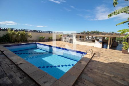 Casa para alugar com 600m², 3 quartos e 4 vagas Casa para alugar com 600m², 3 quartos e 4 vagasPiscina