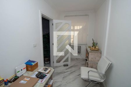 Casa para alugar com 600m², 3 quartos e 4 vagas Casa para alugar com 600m², 3 quartos e 4 vagasEscritório