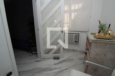 Casa para alugar com 600m², 3 quartos e 4 vagas Casa para alugar com 600m², 3 quartos e 4 vagasEscritório