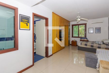 Quarto Suíte de casa à venda com 4 quartos, 774m² em Sarandi, Porto Alegre
