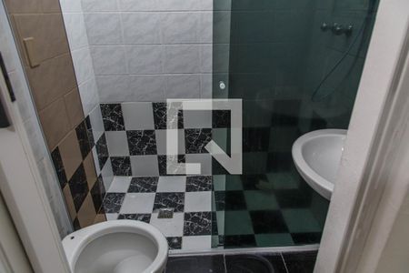 Banheiro de kitnet/studio para alugar com 1 quarto, 20m² em Mooca, São Paulo