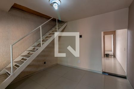 Sala de casa à venda com 1 quarto, 70m² em Bairro da Glória, Contagem