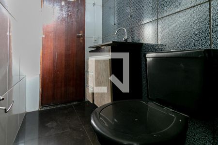Banheiro Social de casa à venda com 1 quarto, 70m² em Bairro da Glória, Contagem