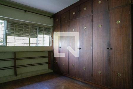 Casa à venda com 240m², 4 quartos e 4 vagas Casa à venda com 240m², 4 quartos e 4 vagasQuarto 3