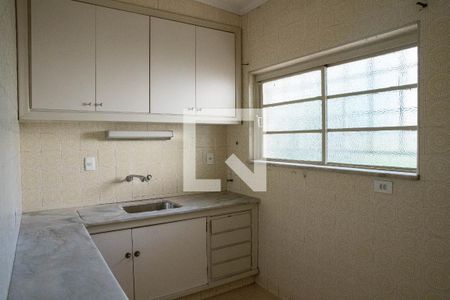 Casa à venda com 240m², 4 quartos e 4 vagas Casa à venda com 240m², 4 quartos e 4 vagasCozinha