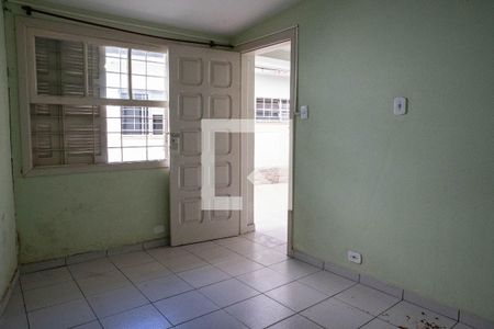 Casa à venda com 240m², 4 quartos e 4 vagas Casa à venda com 240m², 4 quartos e 4 vagasedicula