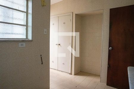 Casa à venda com 240m², 4 quartos e 4 vagas Casa à venda com 240m², 4 quartos e 4 vagasCozinha