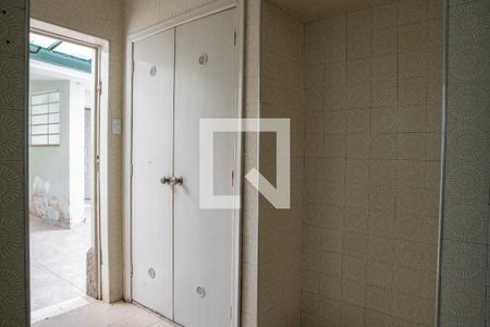 Casa à venda com 240m², 4 quartos e 4 vagas Casa à venda com 240m², 4 quartos e 4 vagasCozinha