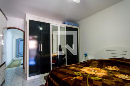 Quarto 1 de casa para alugar com 4 quartos, 50m² em Jardim Cristiane, Santo André
