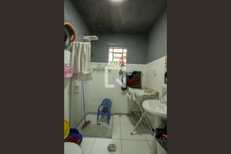 Banheiro de casa à venda com 2 quartos, 150m² em Vila Albertina, São Paulo