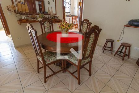 Detalhe da sala de jantar de apartamento para alugar com 3 quartos, 95m² em Tupi, Praia Grande