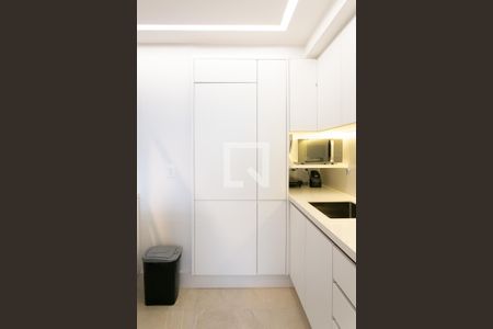 Cozinha Americana de apartamento à venda com 1 quarto, 80m² em Cerqueira César, São Paulo