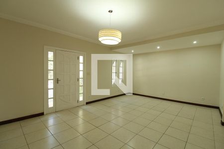 Sala de casa para alugar com 3 quartos, 130m² em Recreio dos Bandeirantes, Rio de Janeiro