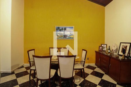 Sala de casa à venda com 3 quartos, 214m² em Nossa Senhora das Gracas, Canoas