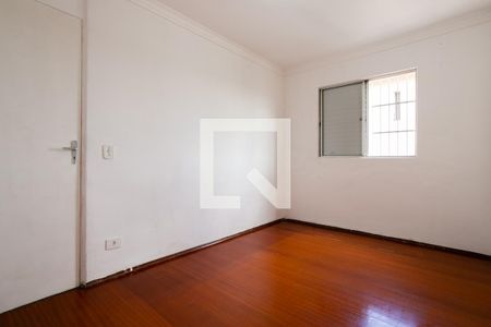 Quarto 1 de apartamento à venda com 2 quartos, 54m² em Vila Iorio, São Paulo