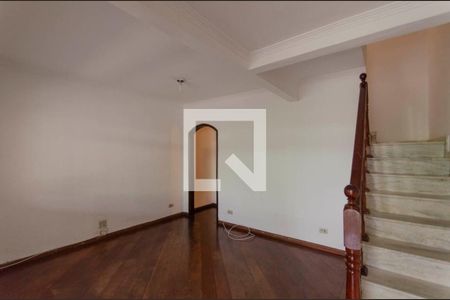 Casa à venda com 150m², 3 quartos e 2 vagasSala