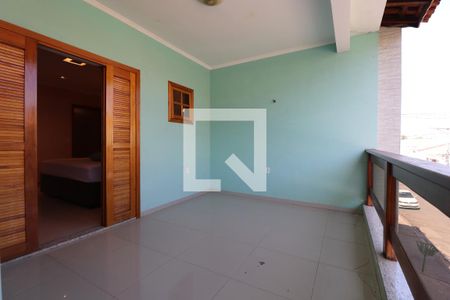 Sacada Suíte 1 de casa à venda com 3 quartos, 206m² em Jardim Adriana, Guarulhos