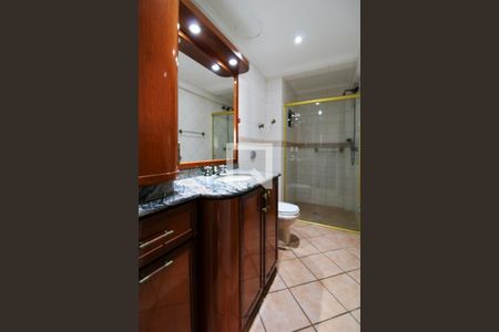 Apartamento para alugar com 143m², 3 quartos e 1 vaga Apartamento para alugar com 143m², 3 quartos e 1 vagaBanheiro Social