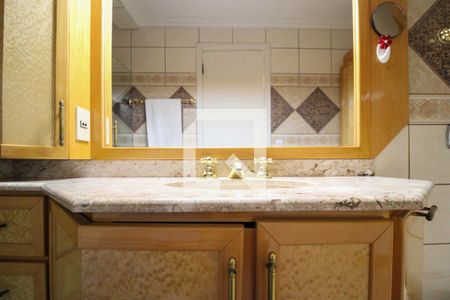 Apartamento para alugar com 143m², 3 quartos e 1 vaga Apartamento para alugar com 143m², 3 quartos e 1 vagaBanheiro da Suite