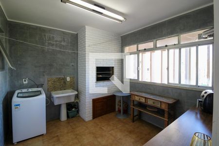 Apartamento para alugar com 143m², 3 quartos e 1 vaga Apartamento para alugar com 143m², 3 quartos e 1 vagaÁrea de Serviço