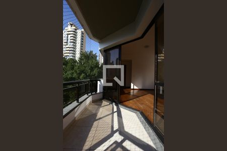 Varanda  de apartamento à venda com 3 quartos, 127m² em Vila Suzana, São Paulo