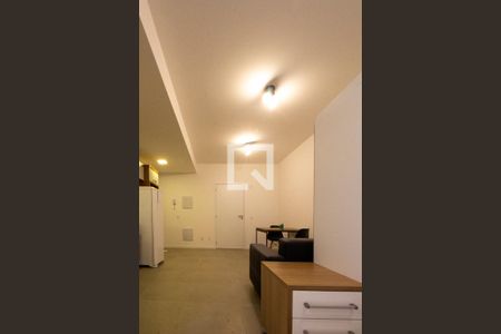 Sala e cozinha de apartamento para alugar com 1 quarto, 34m² em Trindade, Florianópolis