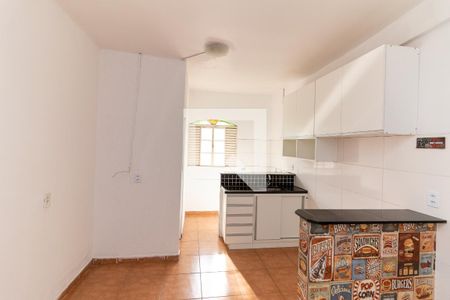 Sala/Cozinha de casa para alugar com 2 quartos, 50m² em São Bernardo, Belo Horizonte