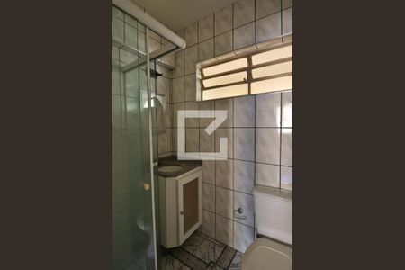 Banheiro de apartamento para alugar com 1 quarto, 43m² em Pinheiros, São Paulo