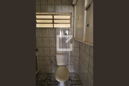 Banheiro de apartamento para alugar com 1 quarto, 43m² em Pinheiros, São Paulo