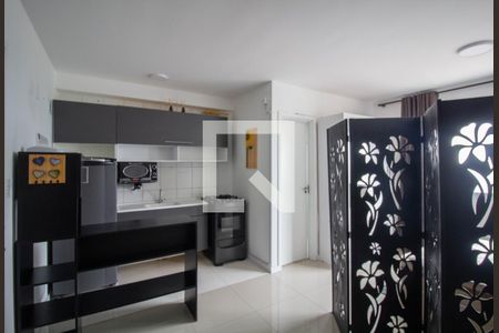 Sala/Cozinha de apartamento à venda com 1 quarto, 25m² em Vila Campanela, São Paulo
