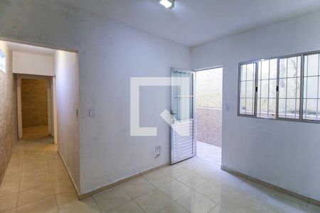 Sala de casa para alugar com 2 quartos, 70m² em Vila Bancária, São Paulo