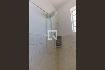 Banheiro  de apartamento à venda com 1 quarto, 68m² em São João, Porto Alegre