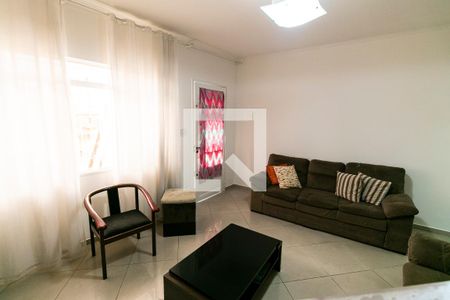 Sala de casa à venda com 4 quartos, 150m² em Vila Fernandes, São Paulo