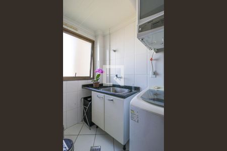 Apartamento à venda com 120m², 3 quartos e 2 vagas Apartamento à venda com 120m², 3 quartos e 2 vagasÁrea de Serviço