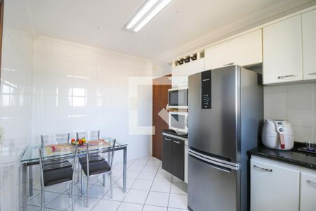 Apartamento à venda com 120m², 3 quartos e 2 vagas Apartamento à venda com 120m², 3 quartos e 2 vagasCozinha