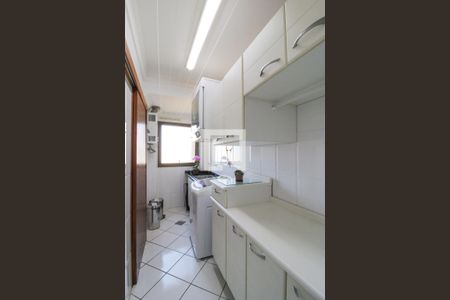 Apartamento à venda com 120m², 3 quartos e 2 vagas Apartamento à venda com 120m², 3 quartos e 2 vagasÁrea de Serviço