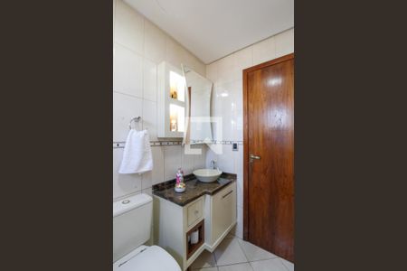 Apartamento à venda com 120m², 3 quartos e 2 vagas Apartamento à venda com 120m², 3 quartos e 2 vagasBanheiro da Suíte