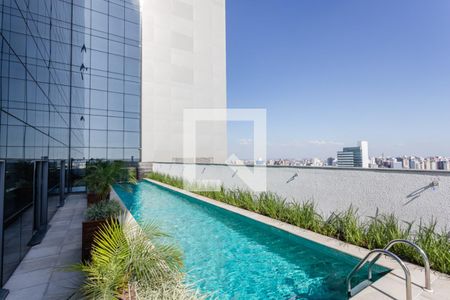 Piscina de apartamento para alugar com 1 quarto, 36m² em Centro, Curitiba