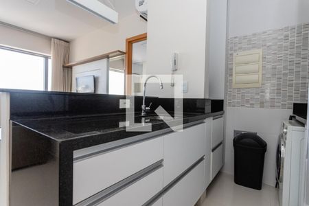 Cozinha de apartamento para alugar com 1 quarto, 36m² em Centro, Curitiba