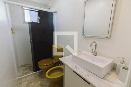 Banheiro de apartamento para alugar com 1 quarto, 52m² em Vila Madalena, São Paulo