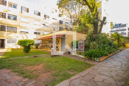 Área Externa de apartamento à venda com 3 quartos, 60m² em Santo Antônio, Porto Alegre