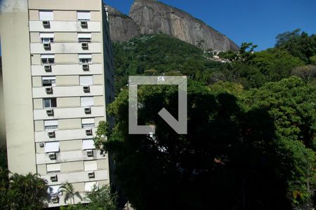 Sala vista  de apartamento para alugar com 3 quartos, 93m² em Gávea, Rio de Janeiro