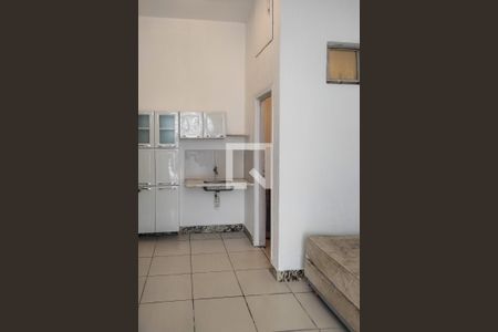 Quarto de casa para alugar com 1 quarto, 40m² em Ipiranga, Belo Horizonte