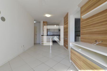 Sala de apartamento para alugar com 2 quartos, 72m² em Barreiros, São José